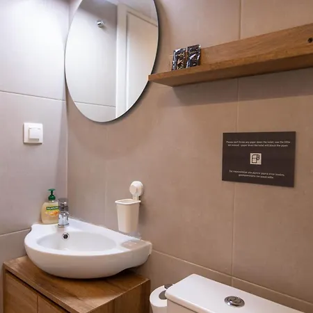 New Cozy With Balcony Close To Analipsi Metro Thessaloniki