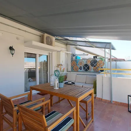 New Cozy With Balcony Close To Analipsi Metro
